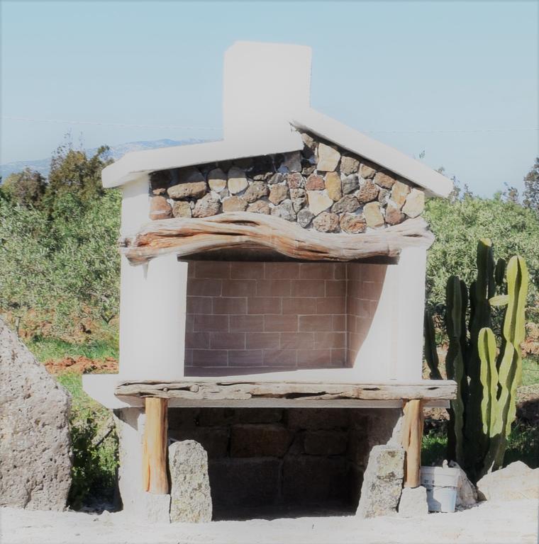 La Ginestra Hostal Orosei Exterior foto